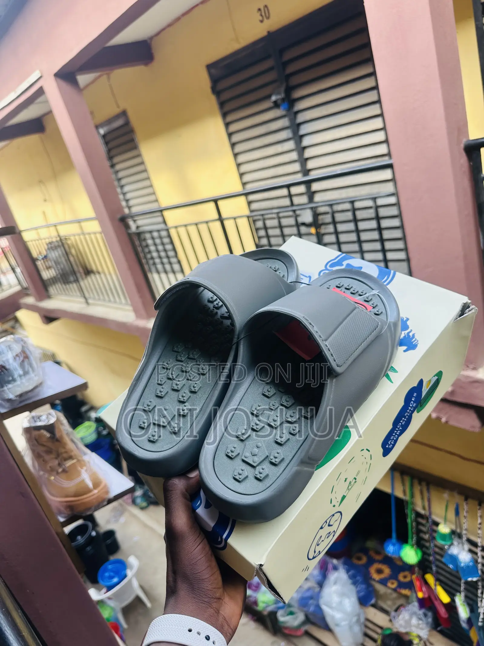 Slide Palm