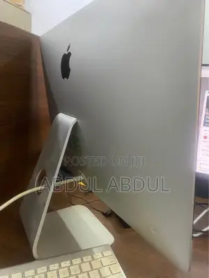 Desktop Computer Apple iMac 8GB Intel Core i5 HDD 500GB
