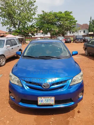 Toyota Corolla 2010 Blue