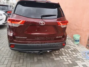 Toyota Highlander 2015 Red