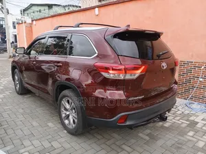 Toyota Highlander 2015 Red