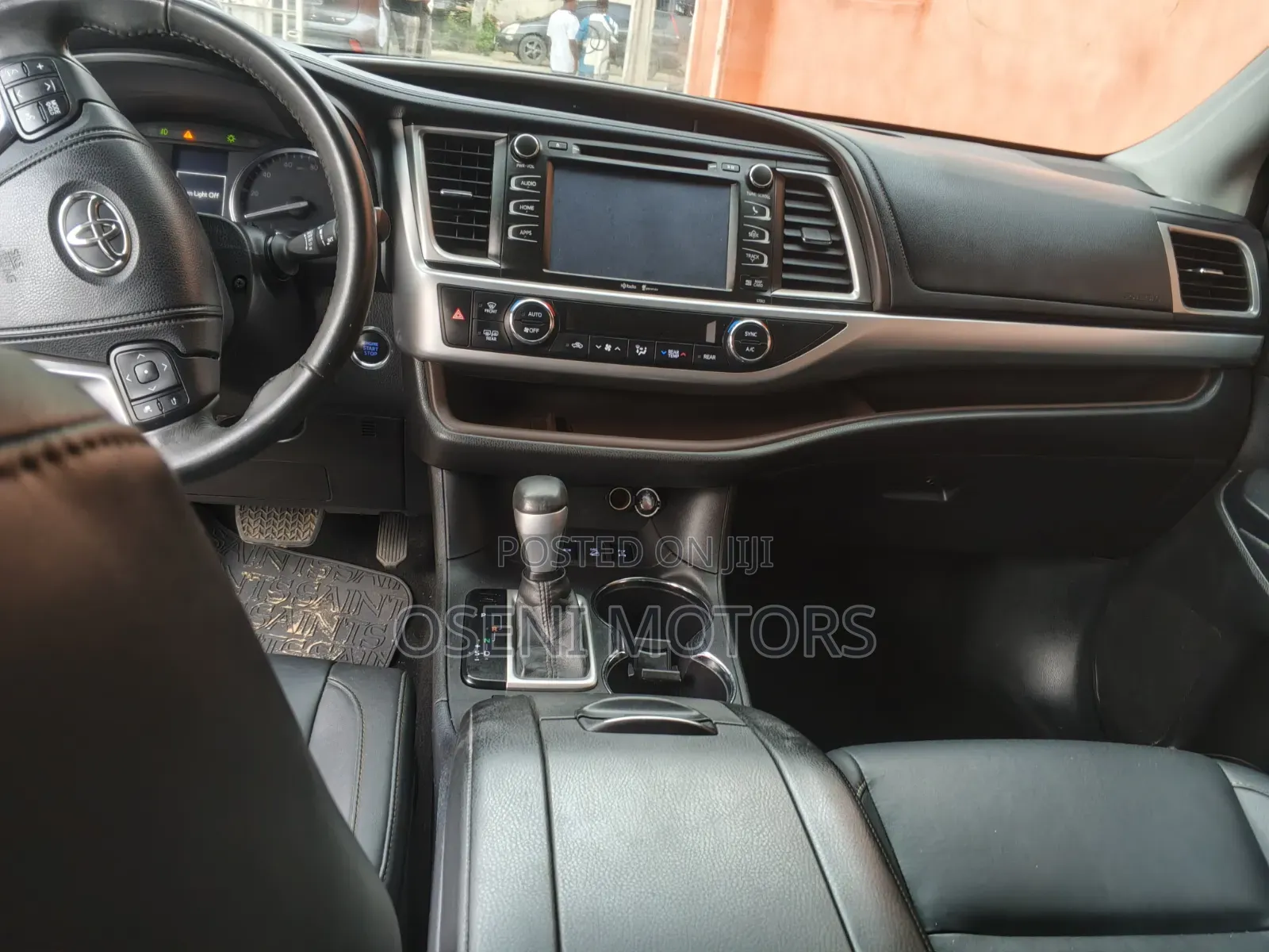 Toyota Highlander 2015 Red
