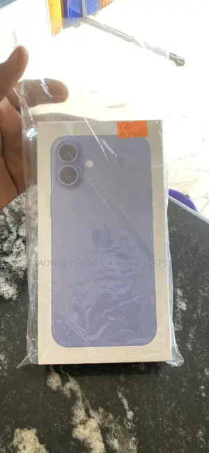 New Apple iPhone 16 128 GB Blue
