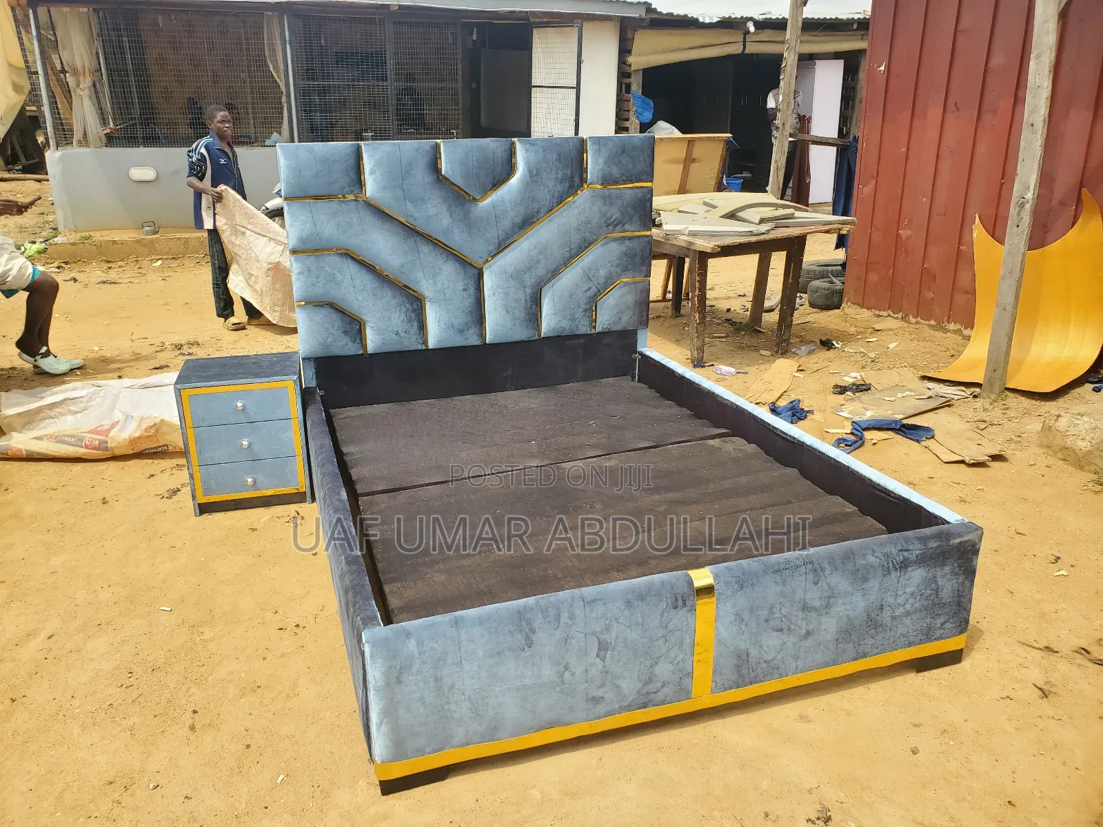 4.5/6 Parded Bedframe