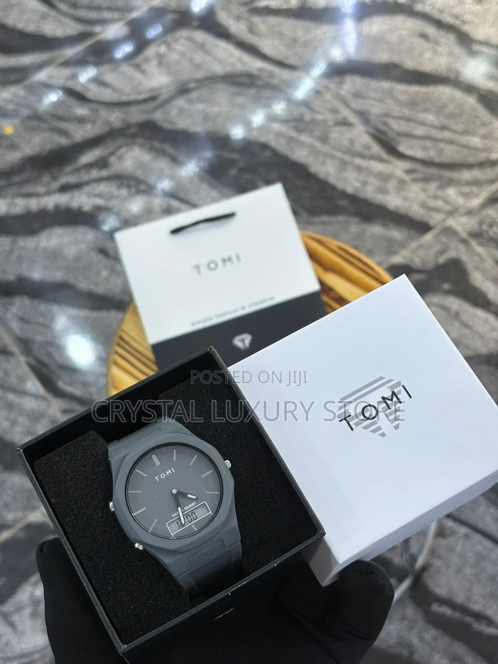 Tomi Quality Men Rubber Strap Wristwatch