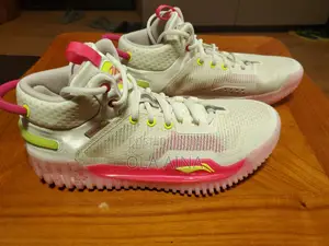 Li-Ning Badfive 3 - Grade a Refurbished