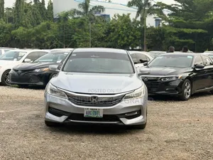 Honda Accord 2017 Silver