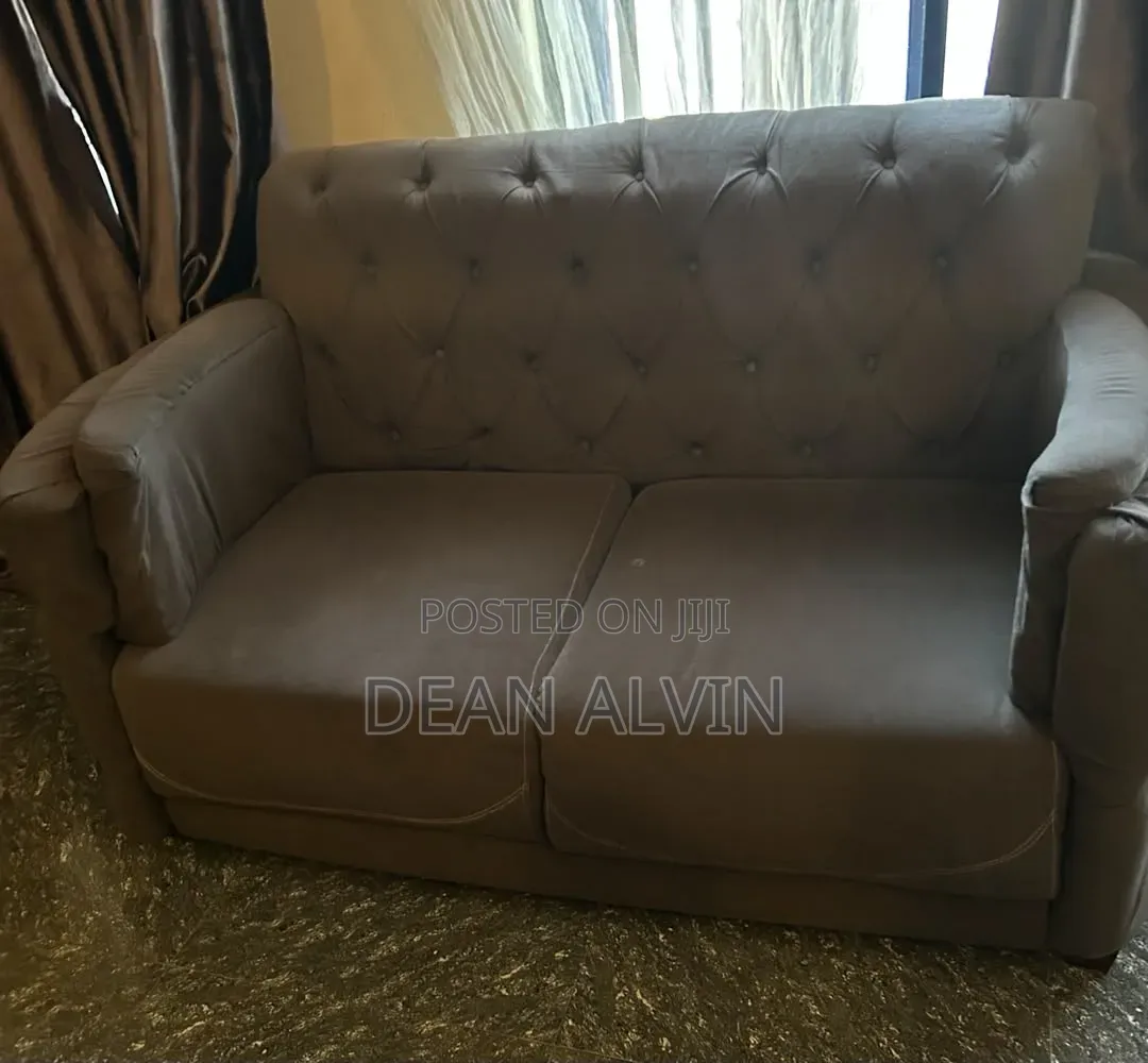Sofa Set and Centre Table
