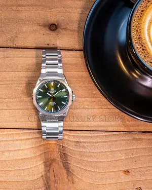 Ediface Quality Men Chain Strap Wristwatch