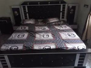 Bedframewithstandingmirror