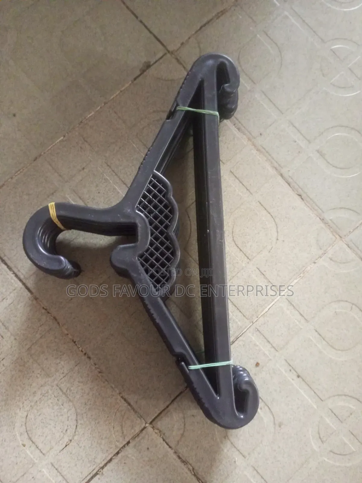 High Quality Cloth Hangers