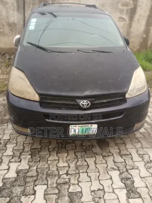 Toyota Sienna 2005 Blue