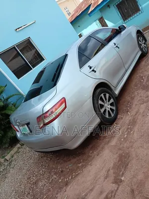Toyota Camry 2010 Silver