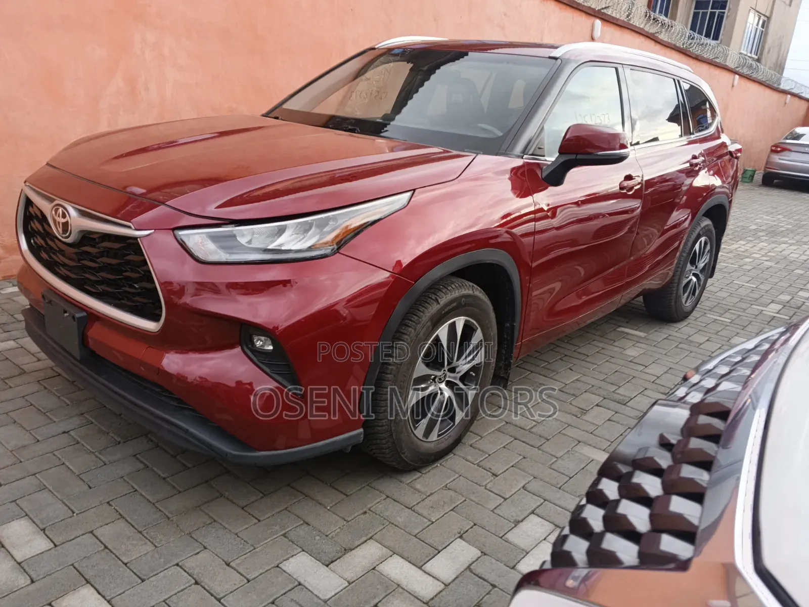 Toyota Highlander 2022 Red