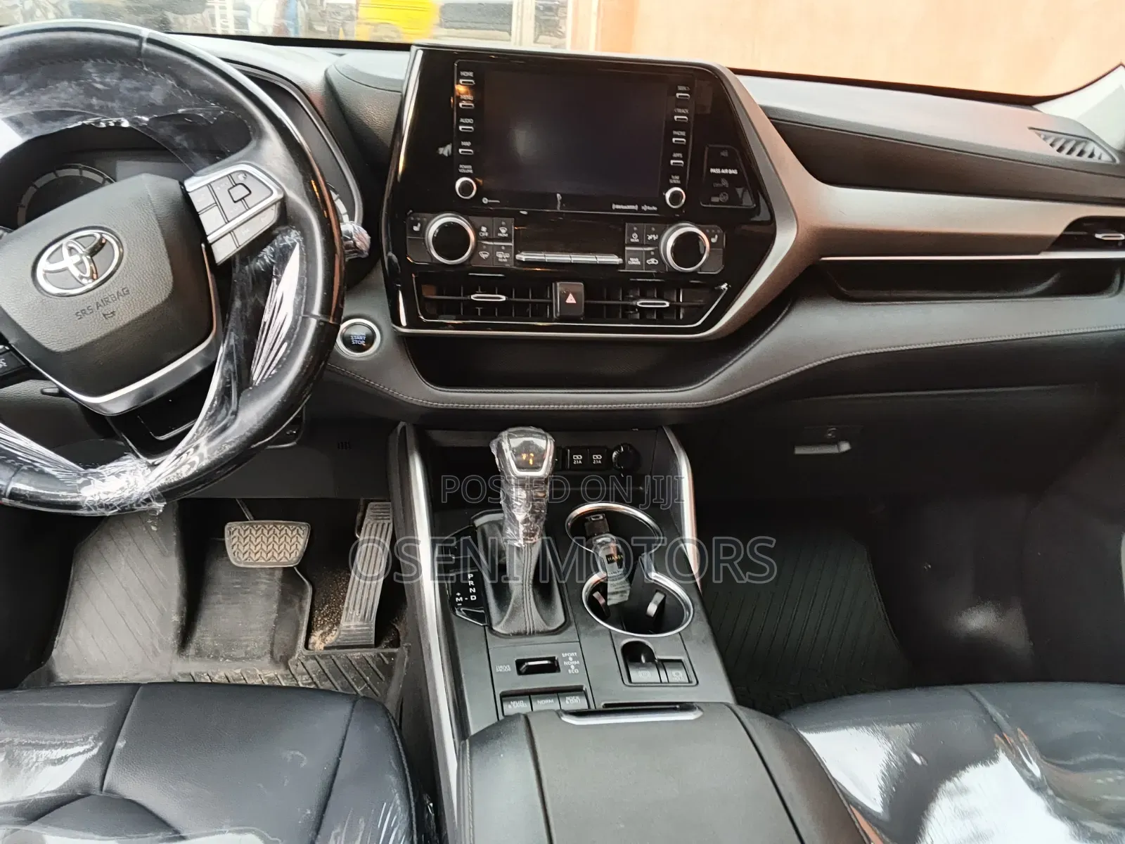 Toyota Highlander 2022 Red