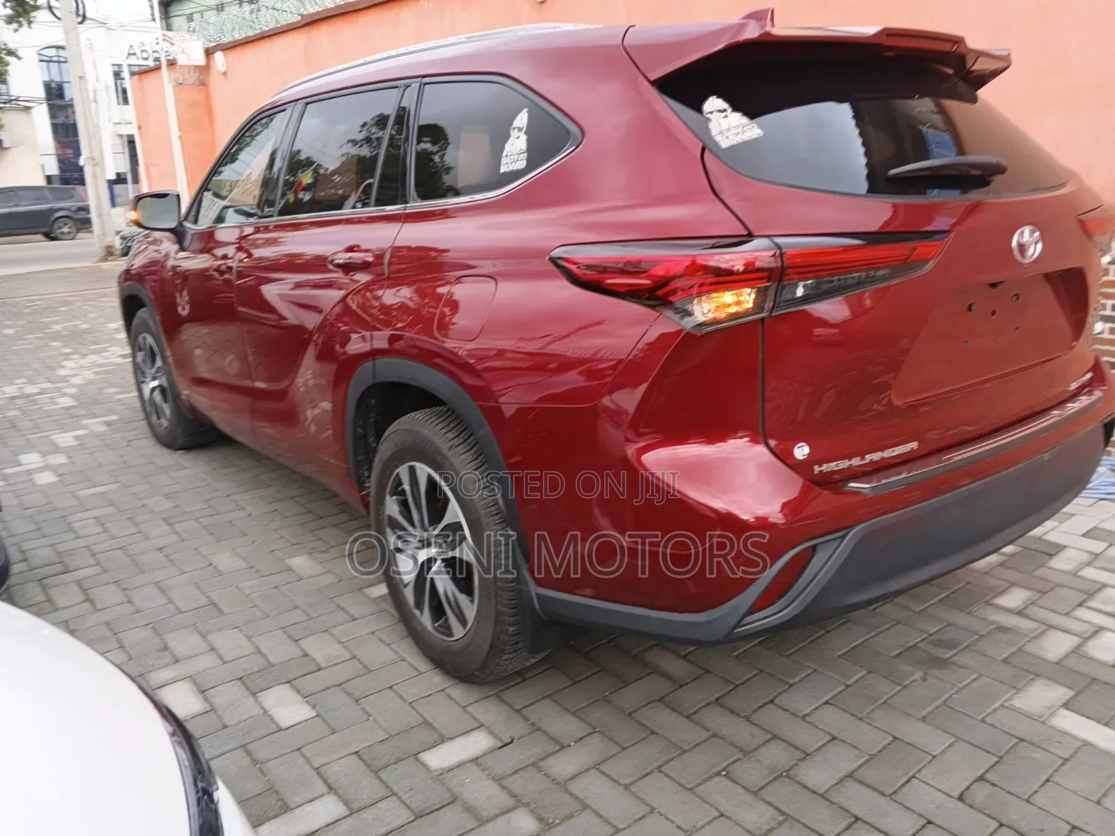 Toyota Highlander 2022 Red