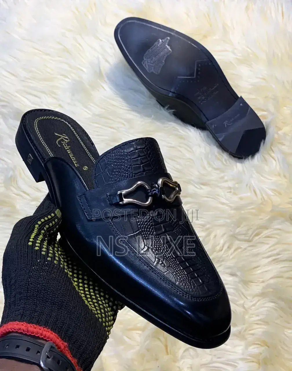 Richwanaz Variants of Half Shoes