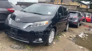 Toyota Sienna Limited 7-Passenger 4dr Minivan AWD (3.5L 6cyl 6A) 2015