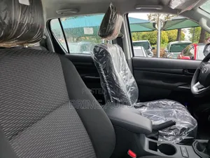 New Toyota Hilux 2025 White