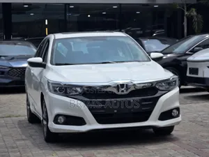 Honda Crider 2021 White