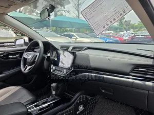 Honda Crider 2021 White