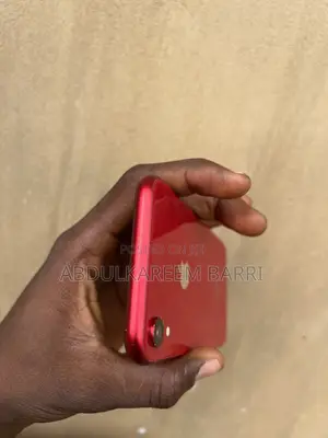 Apple iPhone XR 64 GB Red