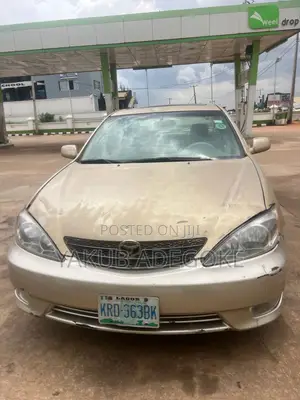 Toyota Camry 2003 Gold