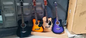 Box Guitar Size 38
