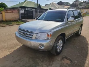 Toyota Highlander 2004 Silver