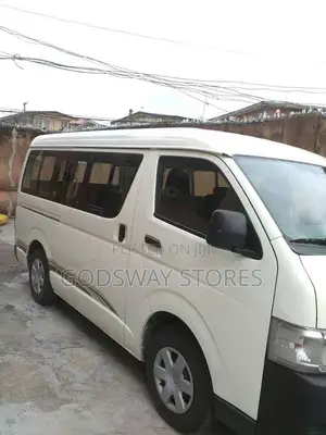 Commercial Bus Driver Wanted