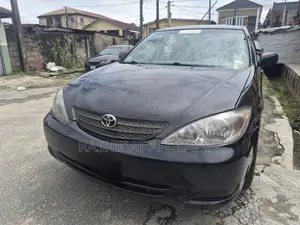 Toyota Camry LE 4dr Sedan (2.4L 4cyl 5M) 2003 Black