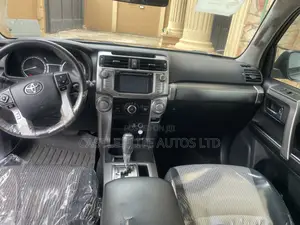 Toyota 4-Runner SR5 4dr SUV 4WD (4.0L 6cyl 5A) 2015 Black