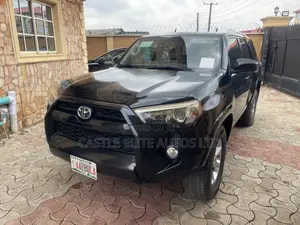 Toyota 4-Runner SR5 4dr SUV 4WD (4.0L 6cyl 5A) 2015 Black