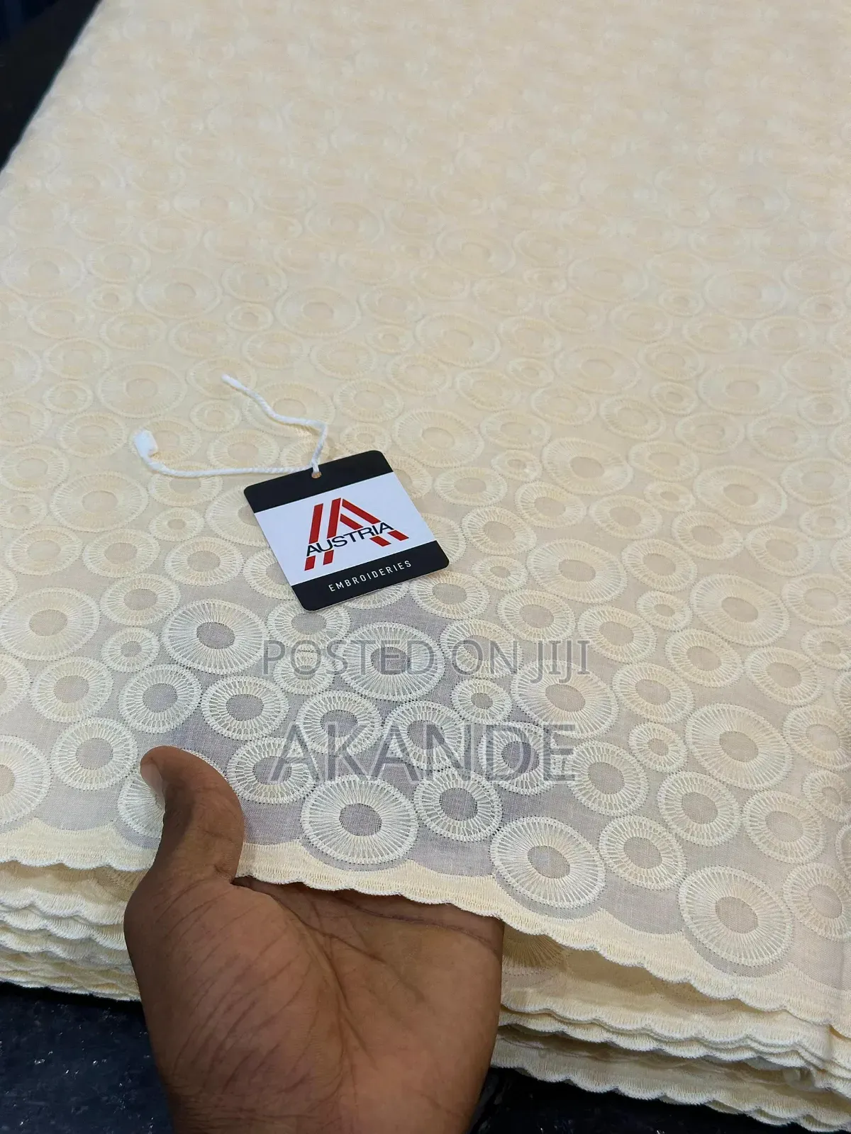 Mabesinje Golden Textile