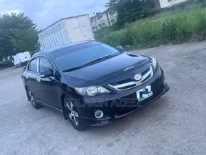 Toyota Corolla 2012 Black