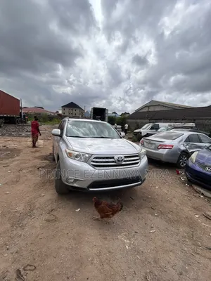 Toyota Highlander 2012 Silver