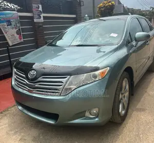 Toyota Venza XLE 2011 Green