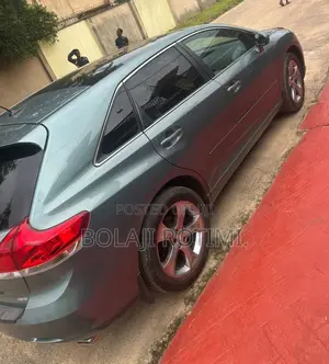 Toyota Venza XLE 2011 Green