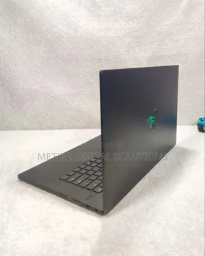 Laptop Razer Blade Advanced 16GB Intel Core i7 SSD 512GB