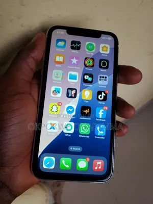 Apple iPhone XR 64 GB White
