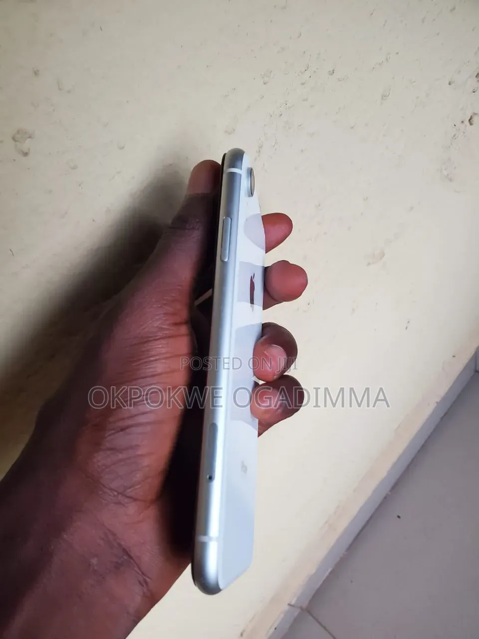 Apple iPhone XR 64 GB White
