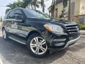 Mercedes-Benz M Class ML350 4MATIC 4dr SUV AWD (3.5L 6cyl 7A) 2014