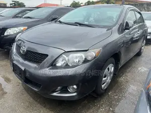 Toyota Corolla LE 4dr Sedan (1.8L 4cyl 4A) 2010 Gray