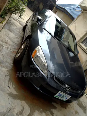 Honda Accord 2004 Gray