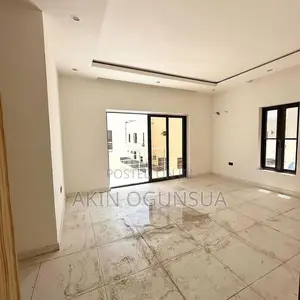 5 Bedroom Duplex