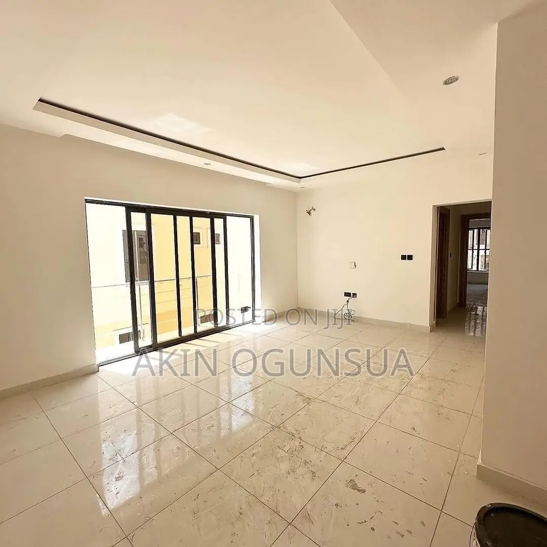 5 Bedroom Duplex