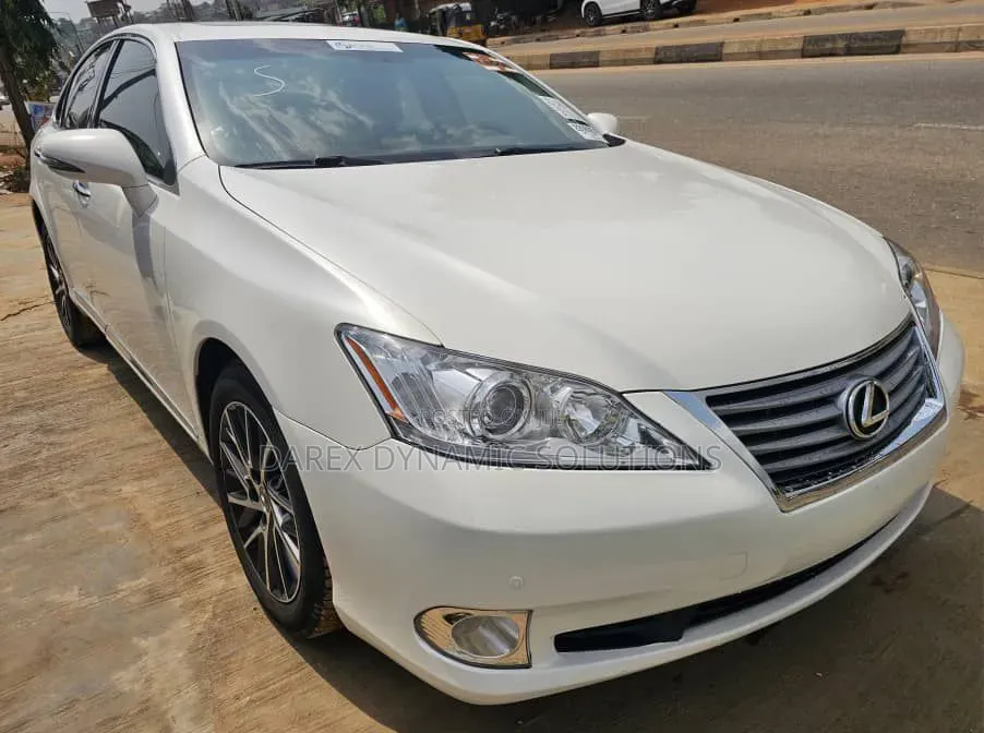 Lexus ES 2012 White
