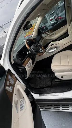 Mercedes-Benz GLS-Class GLS 400d 2021 White