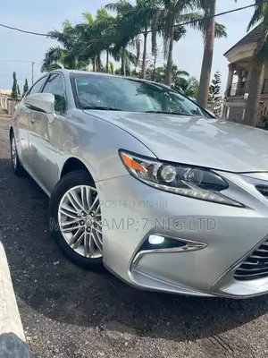 Lexus ES 2015 Silver