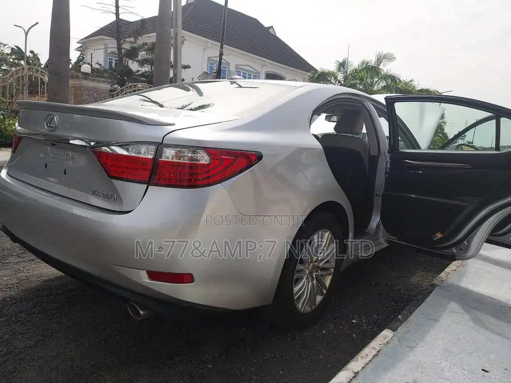 Lexus ES 2015 Silver